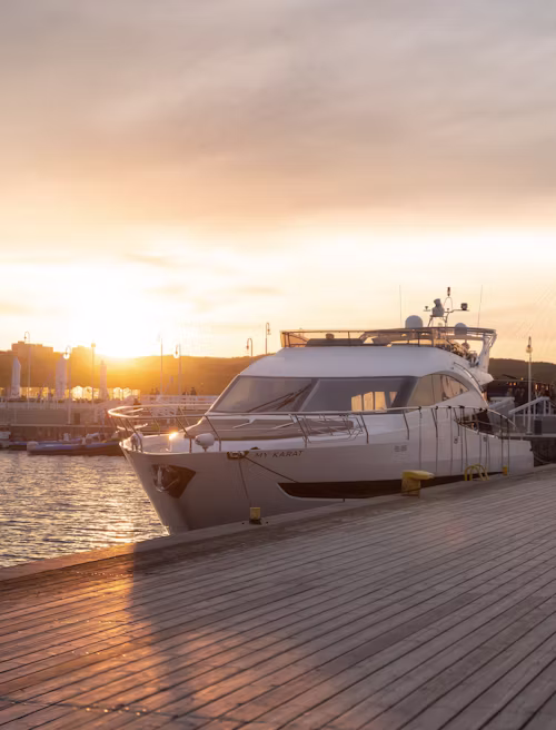 sunset-yacht-docked